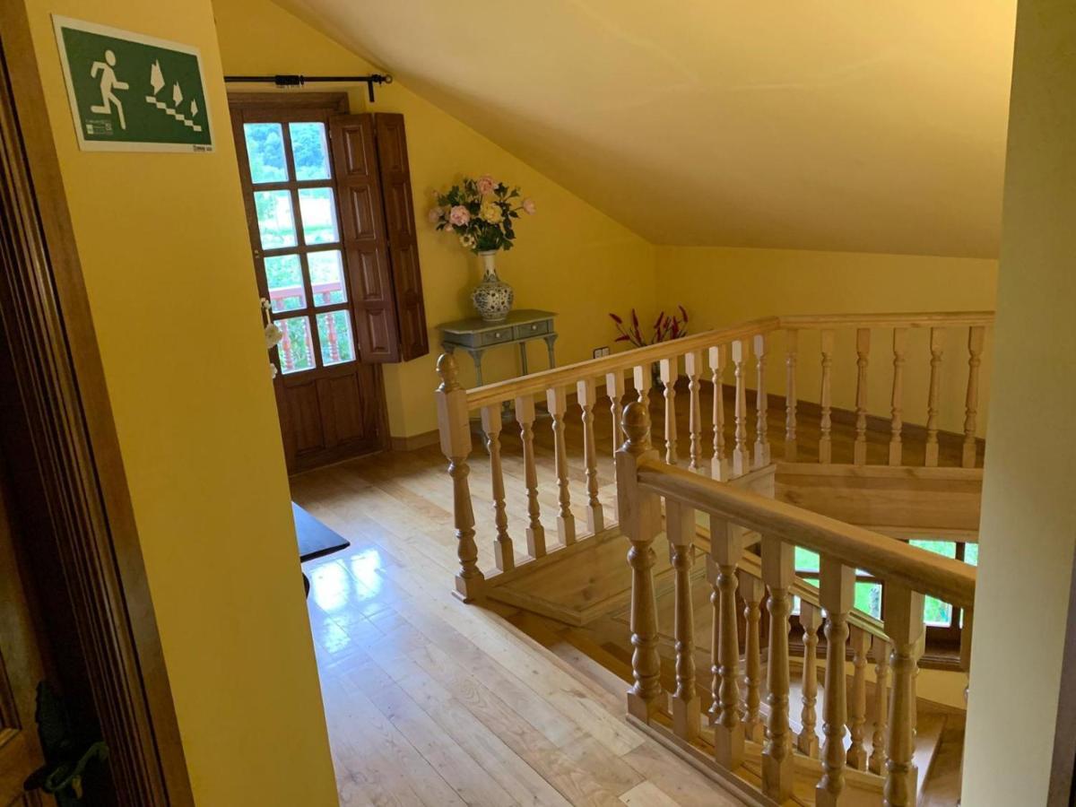 Casa Las Lindes Valle De Cabuerniga , Cantabria Exterior photo