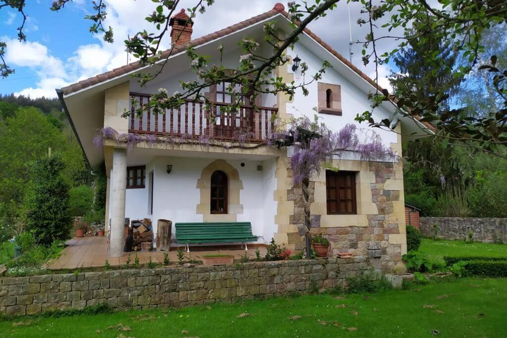 Casa Las Lindes Valle De Cabuerniga , Cantabria Exterior photo